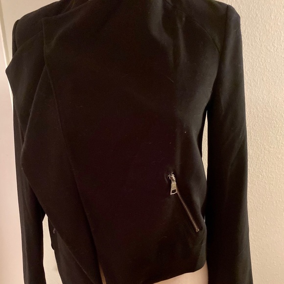 Banana Republic black crop jacket - Picture 6 of 7